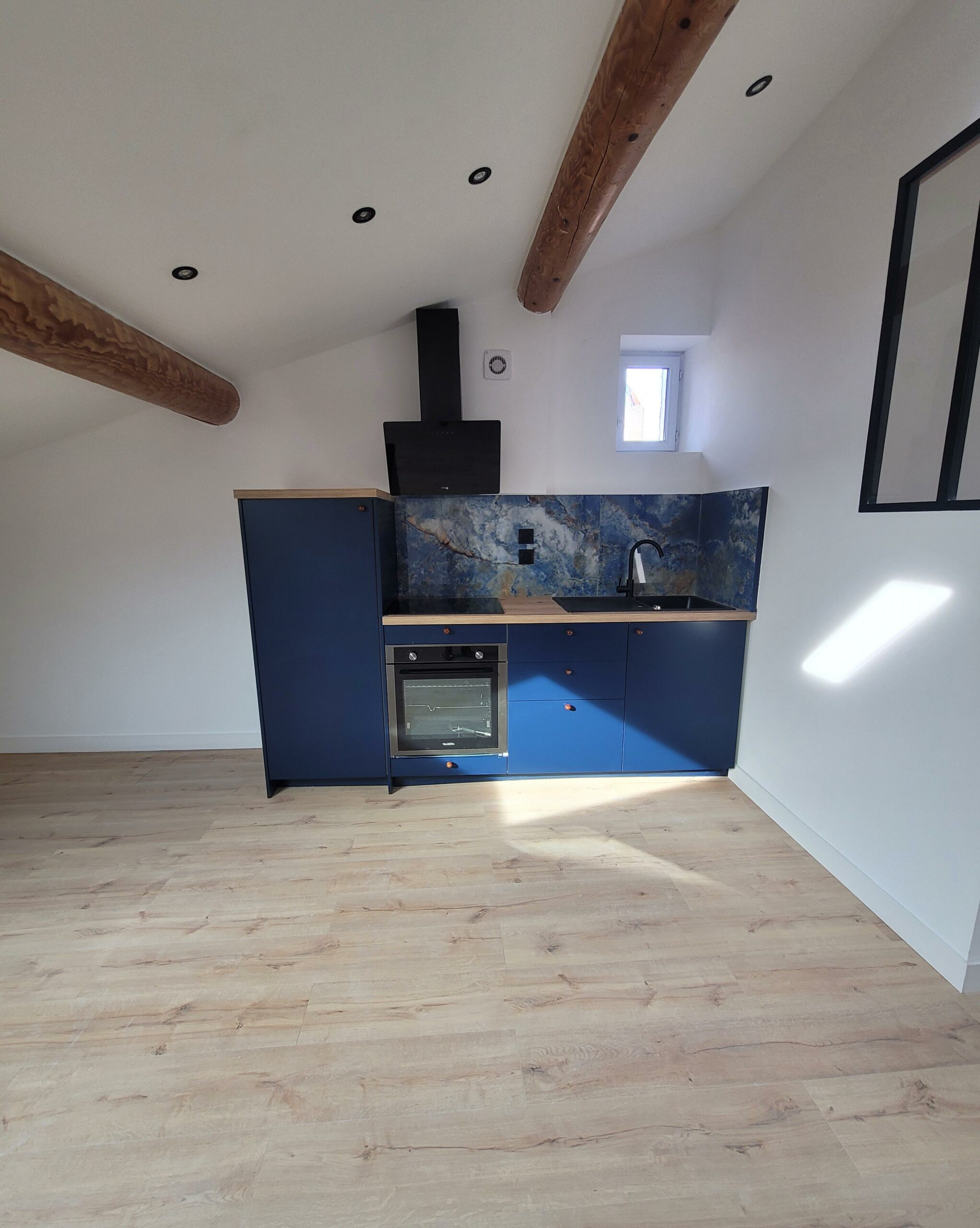 decoration-interieur-maitre-oeuvre-loft-la-tour-d-aigues-1